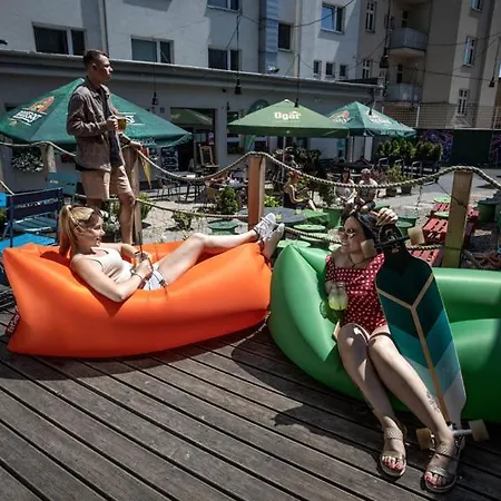 Kampus Palace Готель