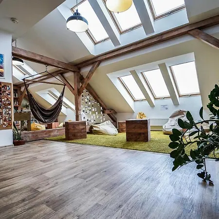 Готель Kampus Palace 3*