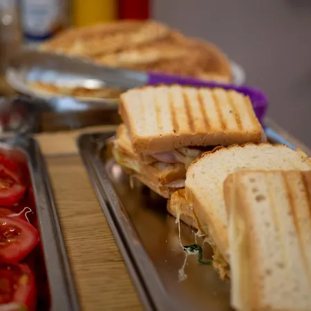 Kampus Palace Hotel 3*