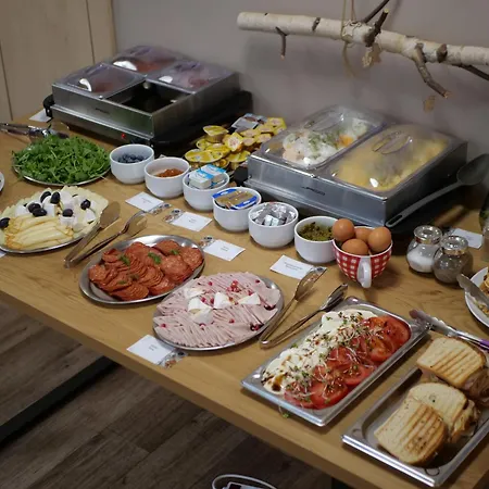 Kampus Palace 3* Острава