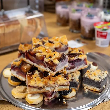 Kampus Palace 3* Острава