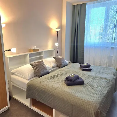 Готель Kampus Palace 3*