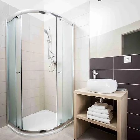 Hotel Kampus Palace 3*