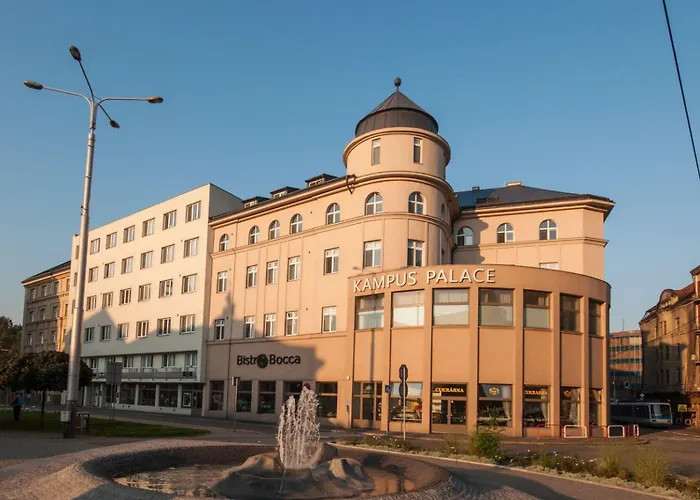 Kampus Palace Hotel 3*